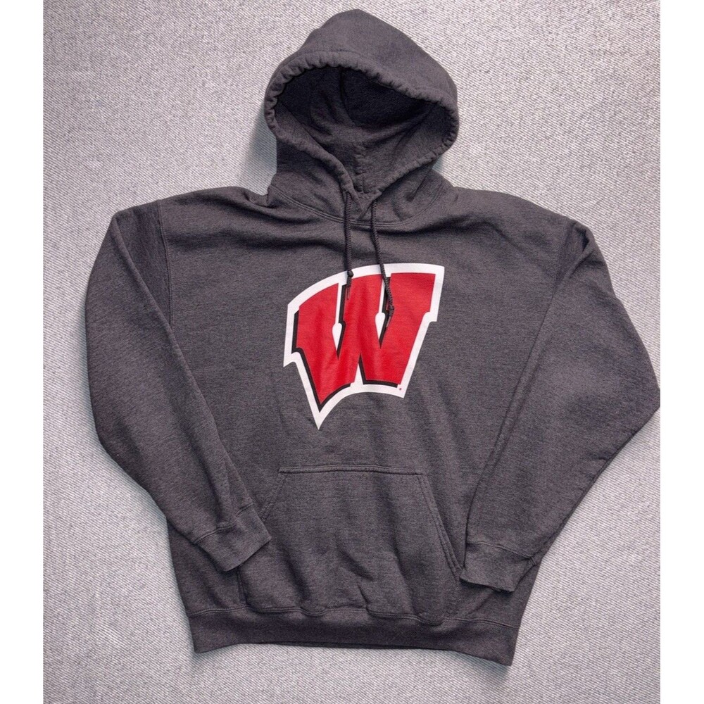 Wisconsin Badgers Pullover Hoodie- Charcoal Gray- Men’s L- Captivating Apparel